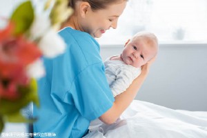 周顾问